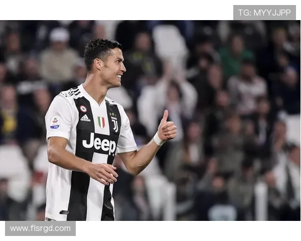 巅峰射手对决 C罗与莱万多夫斯基世界足坛时代之争谁主沉浮